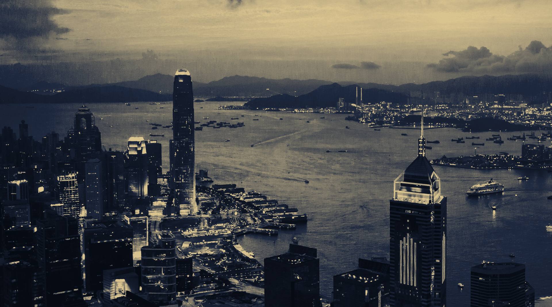 Central and Victoria Harbour, Hong Kong, at dusk